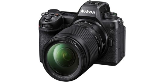 Appareil photo Hybride NIKON Z6 III +Z24-200mm