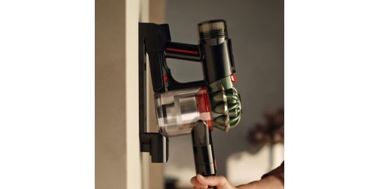Aspirateur balai DYSON V8 Cyclone