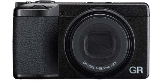 Appareil photo Compact RICOH GR IV HDF