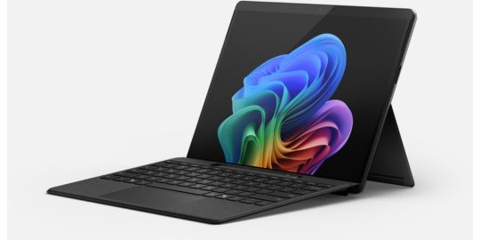 PC Hybride MICROSOFT SURFACE PRO NOIR 13" Tactile Snapdragon X plus 16 Go RAM LPDDR5x SSD 512 Go Copilot+PC avec clavier