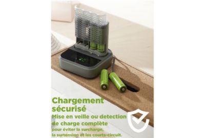 Chargeur secteur GP + LR06 AA x4 2100mAh+ station de charge