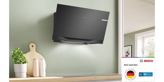 Hotte décorative murale inclinée BOSCH DWK91LT60