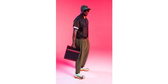 Enceinte sono LG STAGE 301 Will I Am 2025