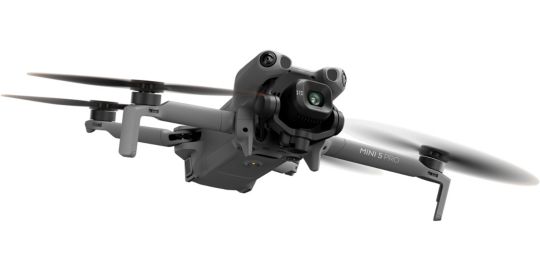 Drone DJI Mini 5 Pro Fly More Combo RC2