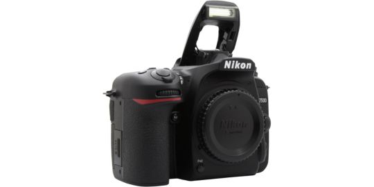 Appareil photo Reflex NIKON D7500 nu