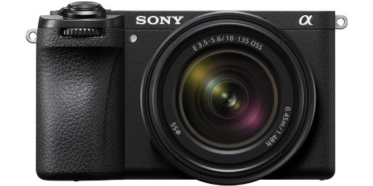 Appareil photo Hybride SONY A6700 Noir + E 18-135 mm f3.5-5.6 OSS