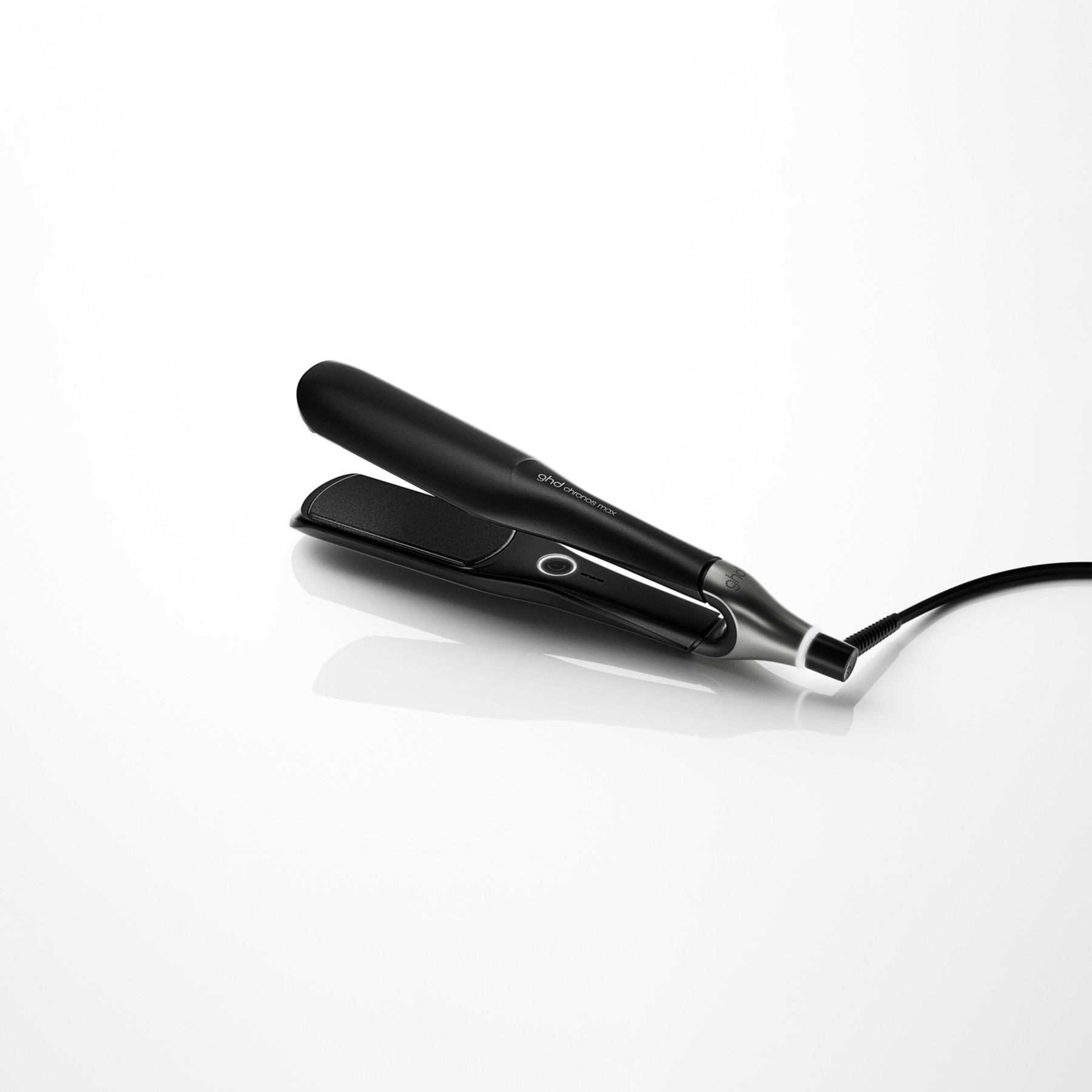 Lisseur GHD Chronos Max noir : plaques larges pour un coiffage haute définition 3x plus rapide des cheveux épais